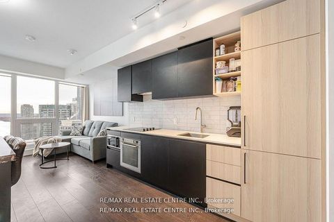 Photo 14 at 3001 - 55 Mercer Street, Waterfront Communities C1, Toronto