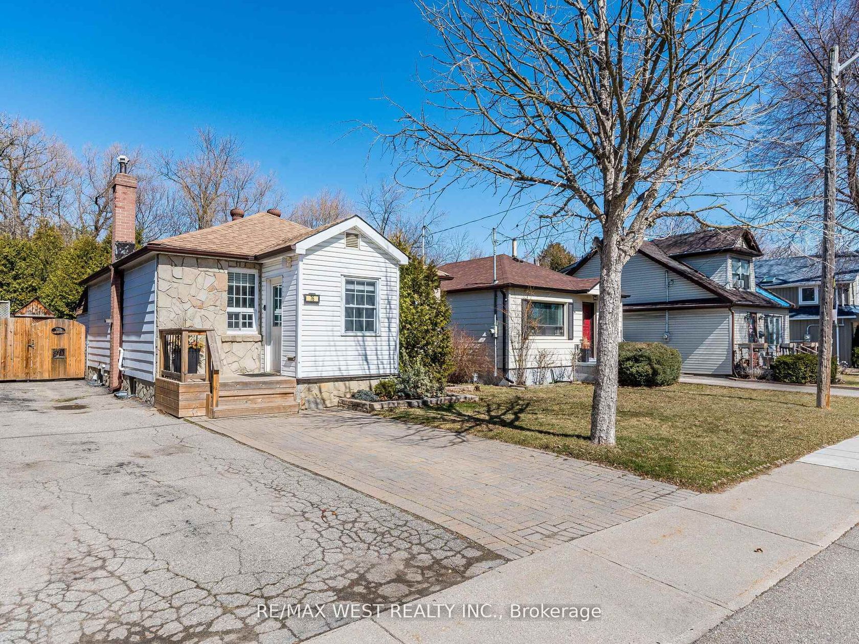 76 Laburnham Avenue, Long Branch, Toronto 2
