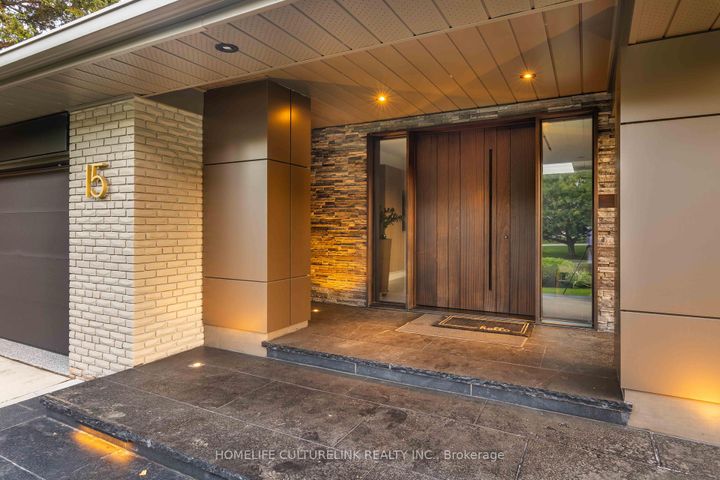 Photo 3 at 15 Salonica Road, York Mills, Toronto