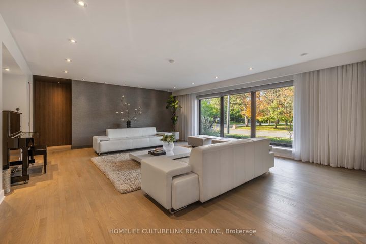 Photo 7 at 15 Salonica Road, York Mills, Toronto