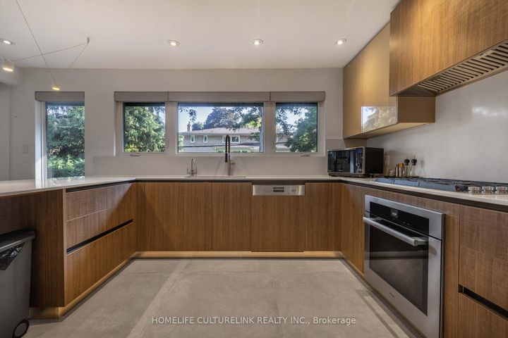 Photo 12 at 15 Salonica Road, York Mills, Toronto