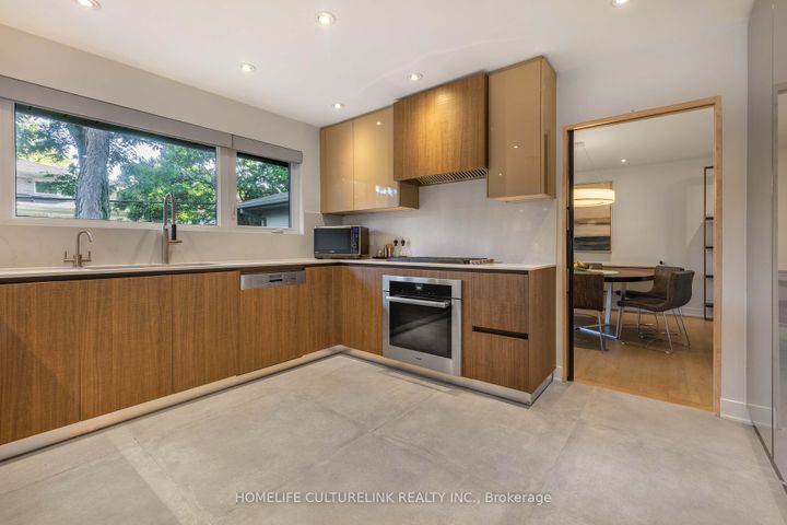 Photo 13 at 15 Salonica Road, York Mills, Toronto