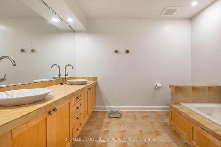 Photo 27 at 15 Salonica Road, York Mills, Toronto
