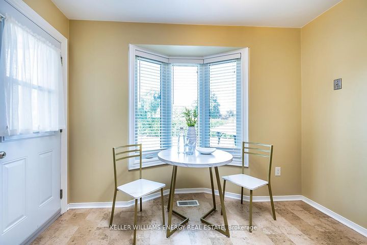 Photo 16 at 623 Dunrobin Court, McLaughlin, Oshawa