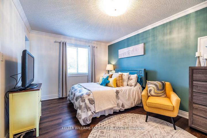Photo 18 at 623 Dunrobin Court, McLaughlin, Oshawa