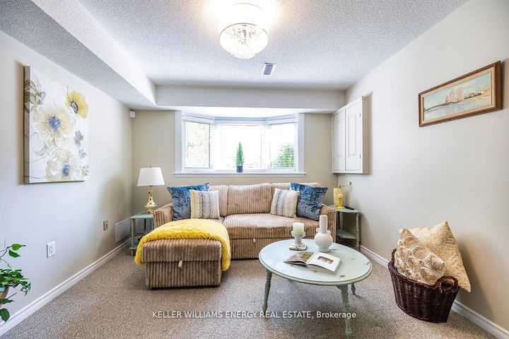 Photo 27 at 623 Dunrobin Court, McLaughlin, Oshawa