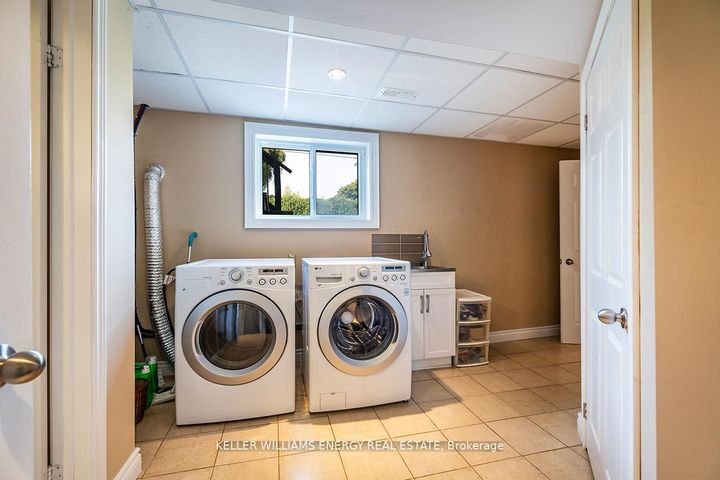 Photo 33 at 623 Dunrobin Court, McLaughlin, Oshawa