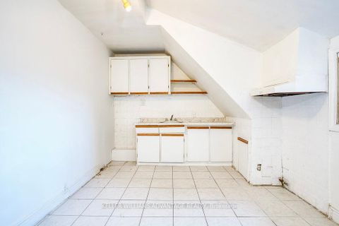 Photo 21 at 195-197 Dovercourt Road, Bellwoods, Toronto