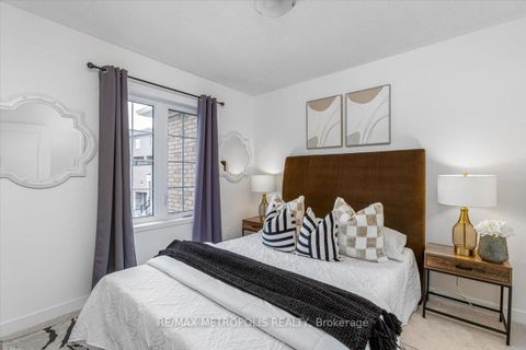 Photo 22 at 82 Dundonald Trail, Glenway Estates, Newmarket