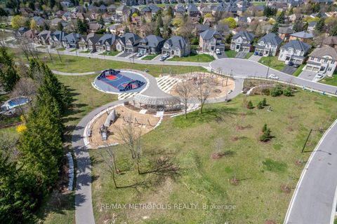 Photo 30 at 82 Dundonald Trail, Glenway Estates, Newmarket