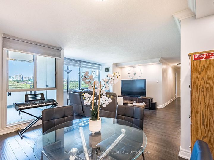 Photo 12 at 709 - 1320 Mississauga Valley Boulevard, Mississauga Valleys, Mississauga