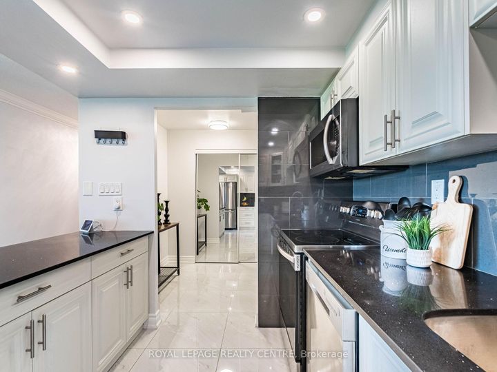 Photo 17 at 709 - 1320 Mississauga Valley Boulevard, Mississauga Valleys, Mississauga