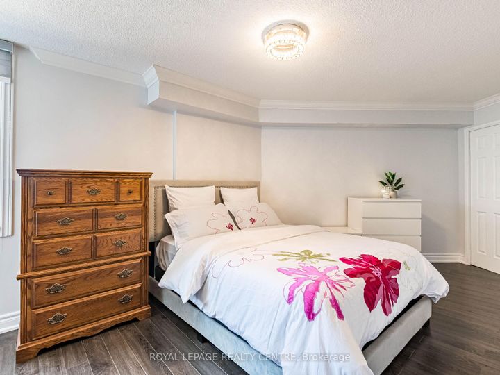 Photo 31 at 709 - 1320 Mississauga Valley Boulevard, Mississauga Valleys, Mississauga