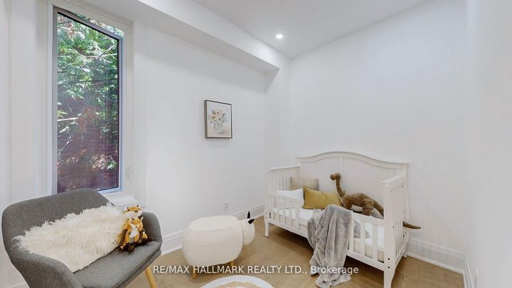 Photo 13 at 755 Manning Avenue, Annex, Toronto