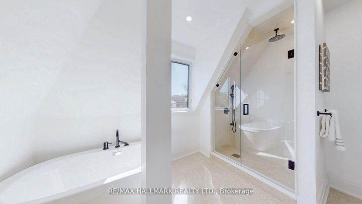 Photo 21 at 755 Manning Avenue, Annex, Toronto