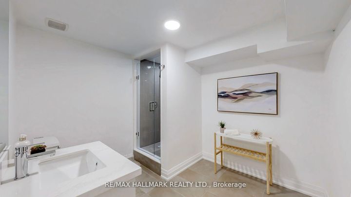 Photo 26 at 755 Manning Avenue, Annex, Toronto