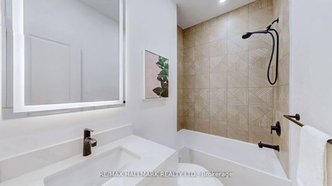 Photo 15 at 755 Manning Avenue, Annex, Toronto