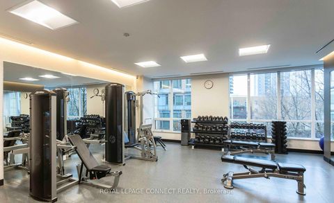 Photo 6 at 812 - 500 Sherbourne Street, North St. James Town, Toronto