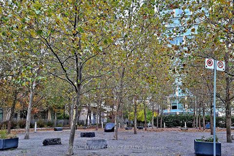 Photo 25 at 812 - 500 Sherbourne Street, North St. James Town, Toronto