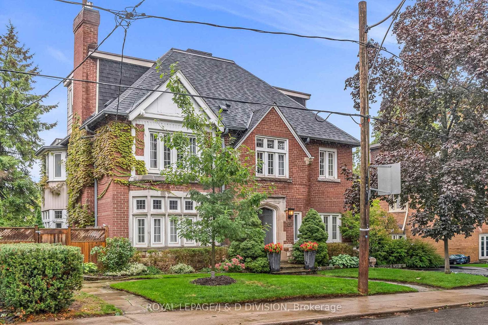 137 Highbourne Road, Eglinton, Toronto 
