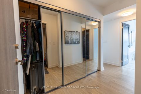 Photo 2 at 1001 - 27 Bathurst Street, Waterfront Communities C1, Toronto