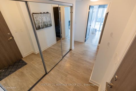 Photo 4 at 1001 - 27 Bathurst Street, Waterfront Communities C1, Toronto