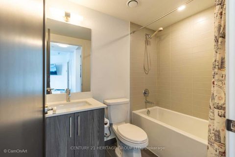 Photo 8 at 1001 - 27 Bathurst Street, Waterfront Communities C1, Toronto