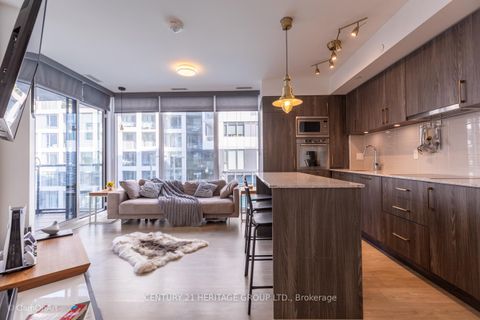 Photo 15 at 1001 - 27 Bathurst Street, Waterfront Communities C1, Toronto