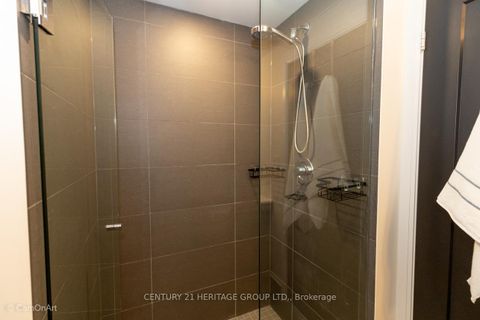 Photo 35 at 1001 - 27 Bathurst Street, Waterfront Communities C1, Toronto
