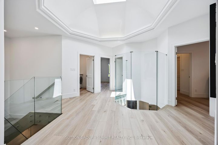 Photo 19 at 127 Munro Boulevard, Windfields, Toronto
