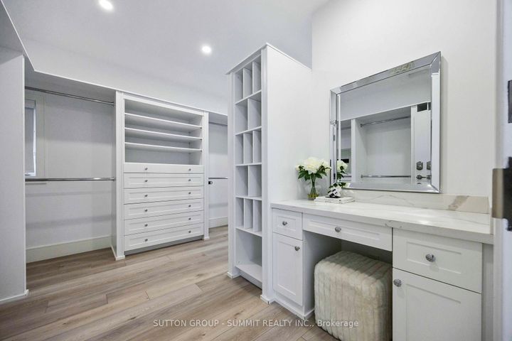 Photo 26 at 127 Munro Boulevard, Windfields, Toronto