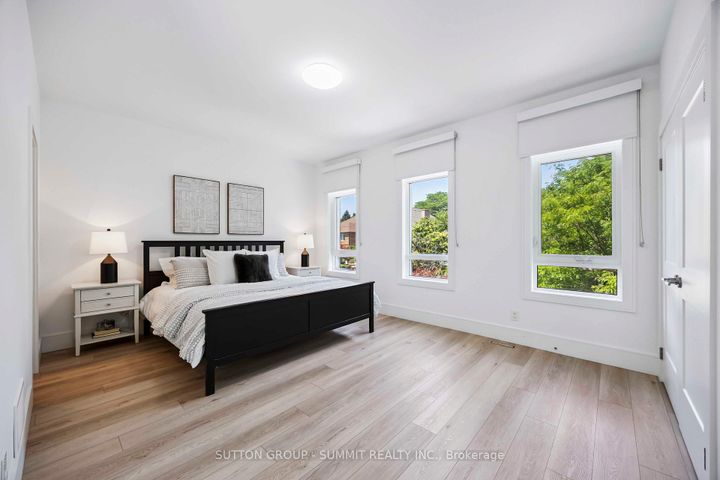 Photo 30 at 127 Munro Boulevard, Windfields, Toronto