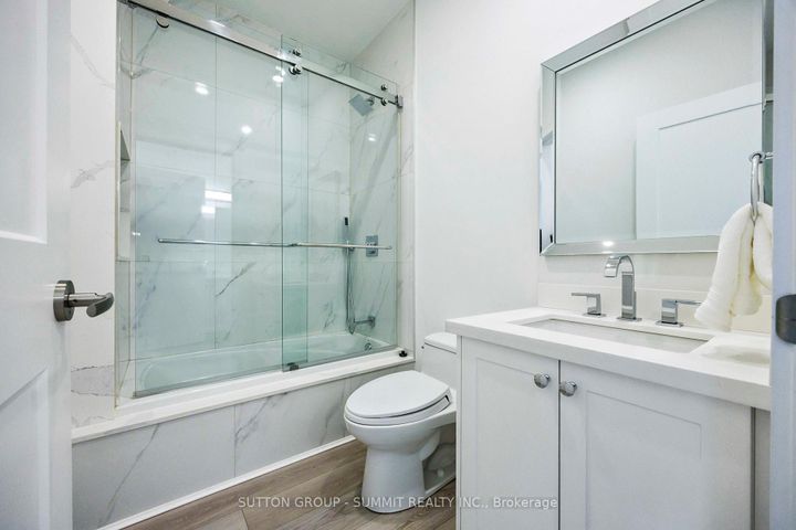 Photo 34 at 127 Munro Boulevard, Windfields, Toronto