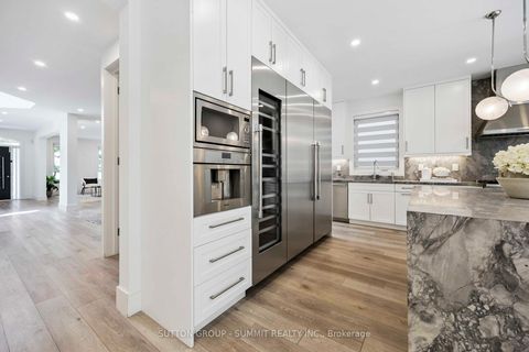 Photo 16 at 127 Munro Boulevard, Windfields, Toronto
