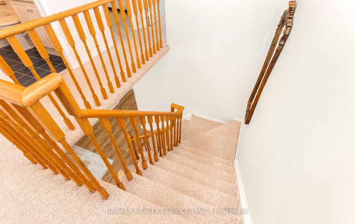 Photo 18 at 3912 Zenith Court, Lisgar, Mississauga