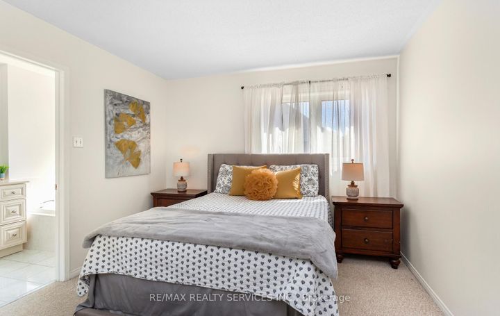 Photo 22 at 3912 Zenith Court, Lisgar, Mississauga