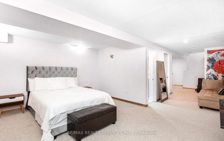 Photo 31 at 3912 Zenith Court, Lisgar, Mississauga