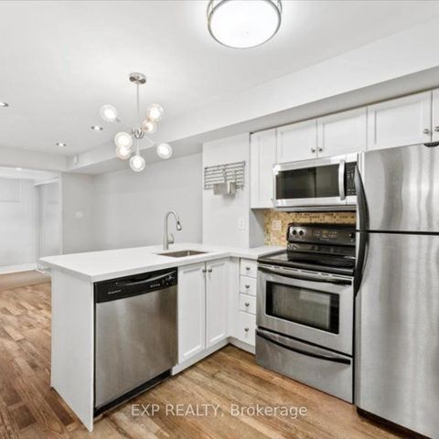 Photo 7 at Th725 - 10 Laidlaw Street, South Parkdale, Toronto