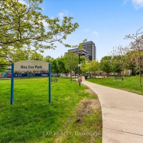 Photo 13 at Th725 - 10 Laidlaw Street, South Parkdale, Toronto