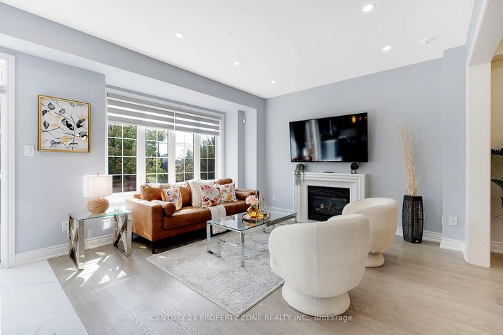 Photo 11 at 42 Spotted Owl Crescent, Northwest Sandalwood Parkway, Brampton
