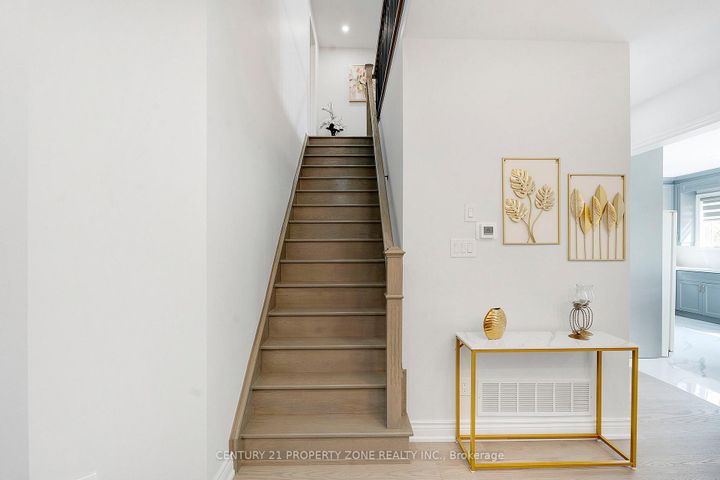 Photo 17 at 42 Spotted Owl Crescent, Northwest Sandalwood Parkway, Brampton