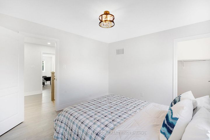 Photo 23 at 42 Spotted Owl Crescent, Northwest Sandalwood Parkway, Brampton