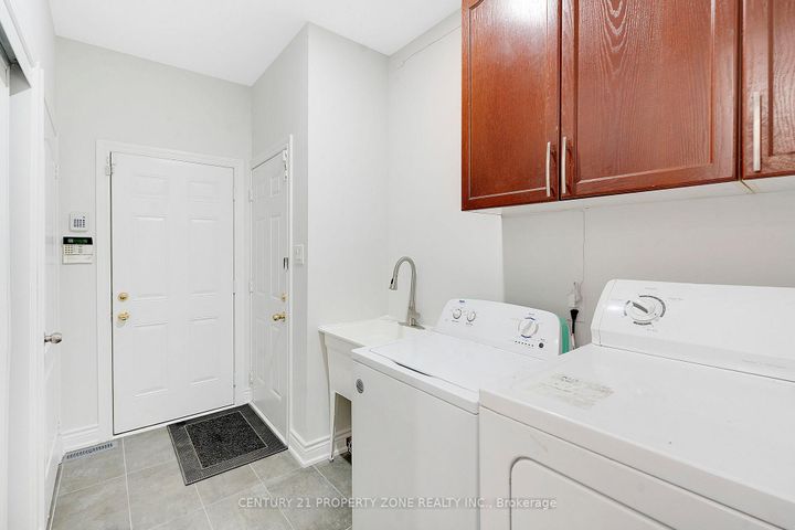 Photo 29 at 42 Spotted Owl Crescent, Northwest Sandalwood Parkway, Brampton
