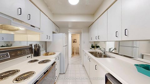 Photo 20 at 1002 - 47 St Clair Avenue W, St. Clair, Toronto