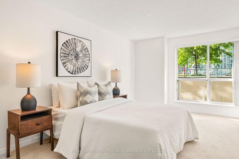Photo 24 at 502 - 25 The Esplanade, Waterfront Communities C8, Toronto