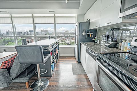 Photo 8 at 617 - 38 Joe Shuster Way, South Parkdale, Toronto