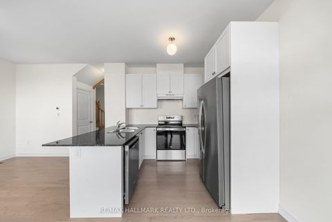 Photo 10 at 581 Barons Street, Kleinburg, Vaughan