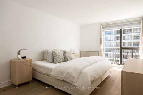Photo 12 at 2804 - 33 Harbour Square, Waterfront Communities C1, Toronto