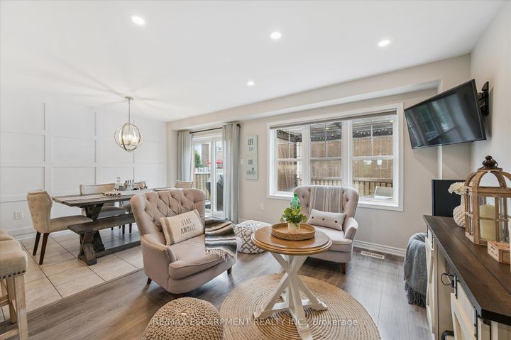 Photo 8 at 80 - 22 Spring Creek Drive, Waterdown, Hamilton