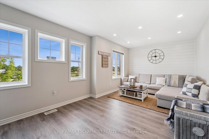 Photo 22 at 80 - 22 Spring Creek Drive, Waterdown, Hamilton